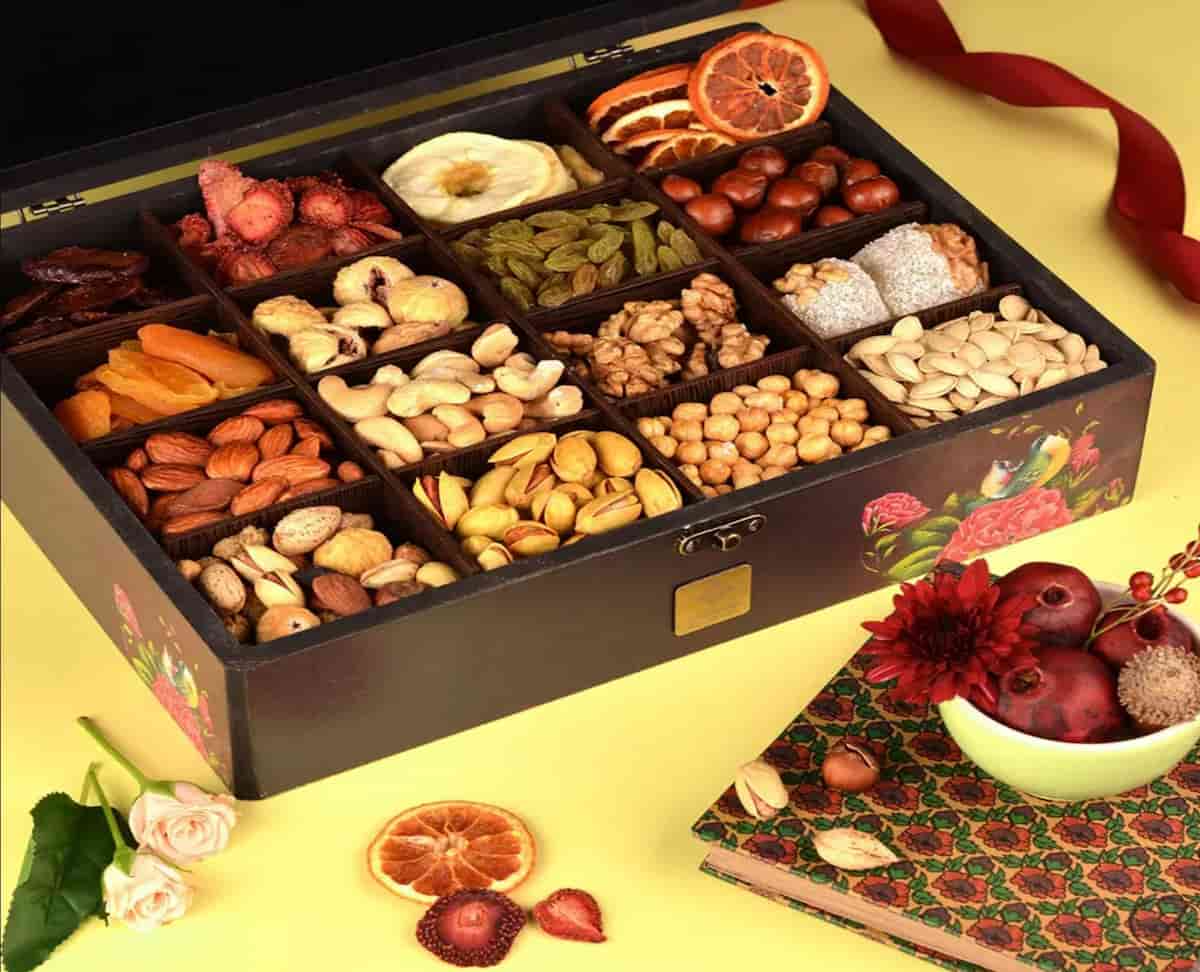 طراحی بسته‌بندی خشکبار با قابل شخصی‌سازی