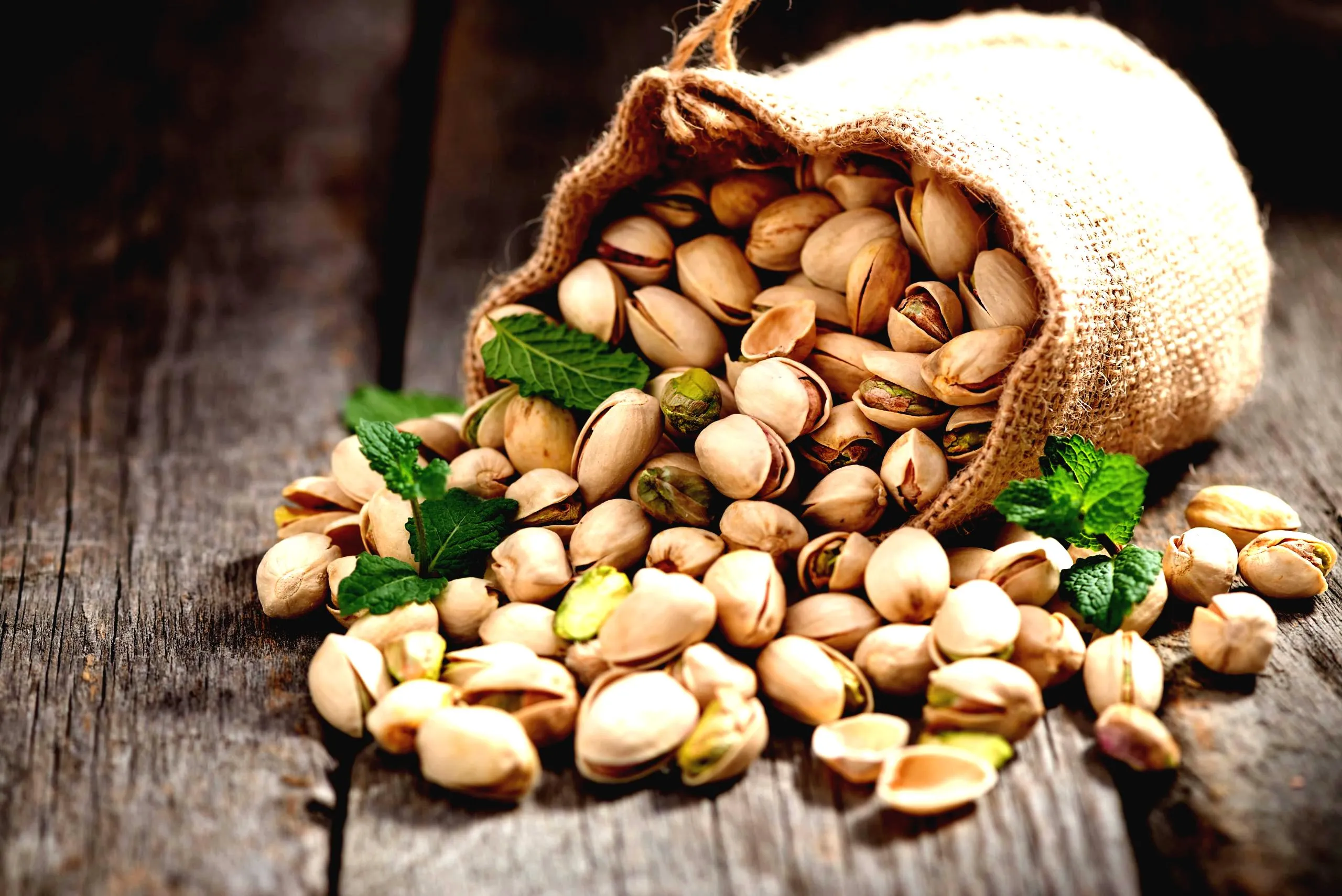 انواع پسته و کاربرد هر نوع: چه پسته‌ای برای چه مناسبتی